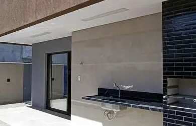 Imagem: A casa possui 4 Dormitórios, 5 Banheiros, 4 Vagas na garagem