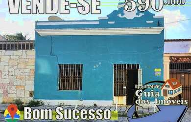 Imagem: A casa possui 4 Dormitórios, 2 Banheiros, 1 Vaga na garagem