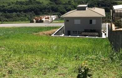 Imagem: O terreno possui 340m² de Área e está localizado em Bragança