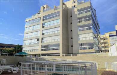 Imagem: O apartamento possui 2 Dormitórios, 2 Banheiros, 2 Vagas na