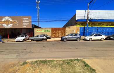 Imagem: A casa possui 1 Dormitório, 1 Banheiro, 1 Vaga na garagem