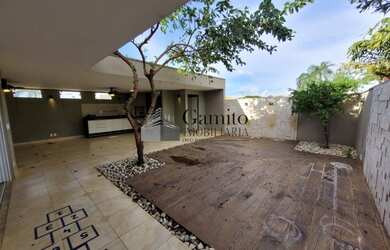 Imagem: A casa em condomínio à venda possui 3 Dormitórios, 4 Banheiros