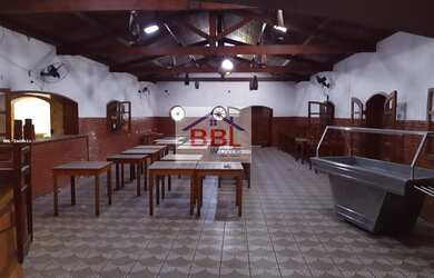 Imagem: O depósito possui 2.750m² de Área e está localizado em