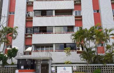 Imagem: O apartamento possui 4 Dormitórios, 3 Banheiros, 1 Vaga na