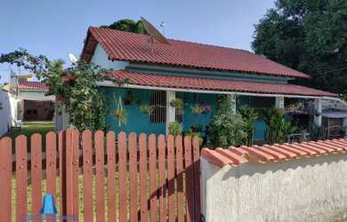 Imagem: A casa possui 2 Dormitórios, 2 Banheiros e 124m² de Área