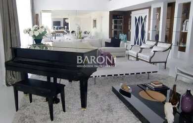 Imagem: O apartamento possui 5 Dormitórios, 5 Banheiros, 5 Vagas na