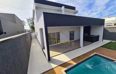 Imagem: A casa em condomínio possui 3 Dormitórios, 5 Banheiros, 2