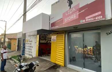 Imagem: A casa possui 2 Dormitórios, 2 Banheiros, 1 Vaga na garagem