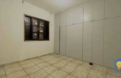 Imagem 13: Casa com 5 dorms para Alugar, 500 m² por R$ 2.400/mês - Jardim Sadie...