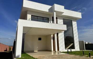 Imagem: A casa em condomínio possui 4 Dormitórios, 5 Banheiros, 4