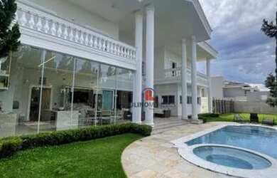 Imagem: A casa em condomínio possui 4 Dormitórios, 1 Banheiro, 4 Vagas