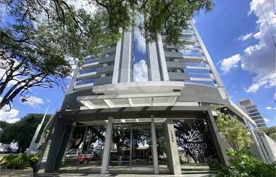 Imagem: O apartamento possui 3 Dormitórios, 5 Banheiros, 2 Vagas na