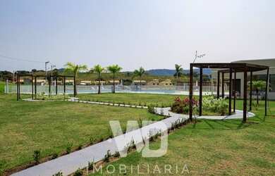 Imagem 8: Lote em condomínio PARCELADOS, possui 240 metros quadrados em Maricá...