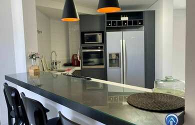 Imagem: O apartamento possui 4 Dormitórios, 3 Banheiros, 3 Vagas na