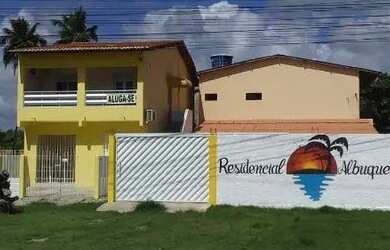 Imagem: A casa possui 2 Dormitórios, 1 Banheiro, 4 Vagas na garagem