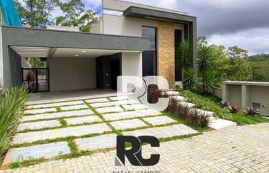 Imagem: A casa em condomínio possui 3 Dormitórios, 4 Banheiros, 4