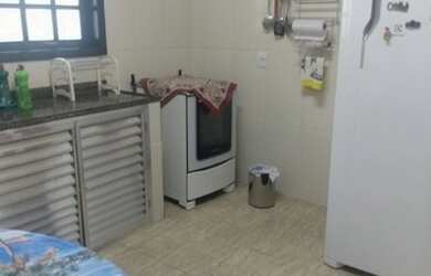 Imagem 7: Casa. 373m² de Área, 5 Vagas na garageme3 Dormitórios