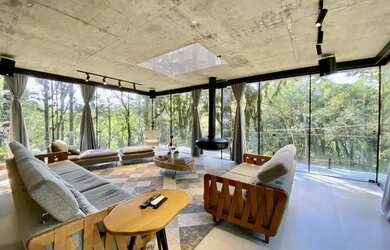 Imagem 2: CASA CONTEMPORANEA EM CANELA