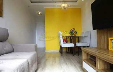 Imagem: O apartamento possui 2 Dormitórios, 1 Banheiro, 1 Vaga na garagem