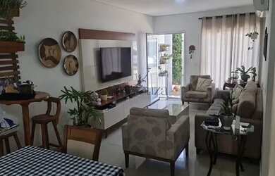 Imagem: A casa em condomínio possui 3 Dormitórios, 3 Banheiros, 2