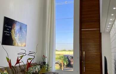 Imagem: A casa em condomínio possui 4 Dormitórios, 3 Banheiros, 2