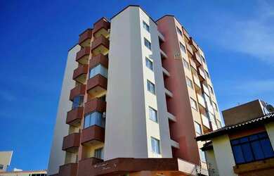 Imagem: O apartamento possui 1 Dormitório, 1 Banheiro, 1 Vaga na garagem