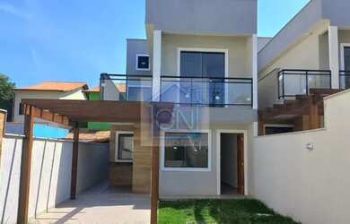 Imagem: A casa possui 3 Dormitórios, 4 Banheiros, 3 Vagas na garagem