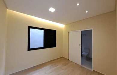 Imagem 3: Linda Casa - Floradas do Paratehy Urbanova - 4 Quartos 2 suítes sendo...