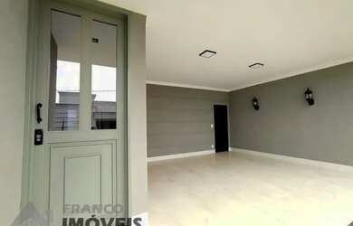 Imagem: A casa em condomínio possui 3 Dormitórios, 4 Banheiros, 2