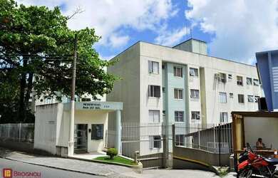 Imagem: O apartamento possui 1 Dormitório, 1 Banheiro e 40m² de Área