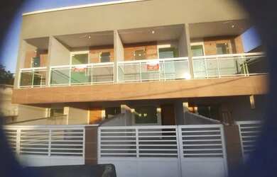 Imagem: A casa possui 2 Dormitórios, 2 Banheiros, 1 Vaga na garagem