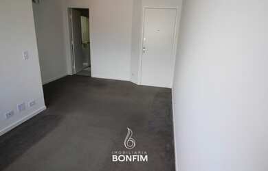 Imagem: O apartamento possui 3 Dormitórios, 1 Banheiro, 1 Vaga na garagem