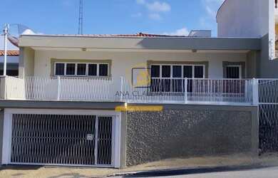 Imagem: A casa para alugar possui 3 Dormitórios, 3 Banheiros, 4 Vagas