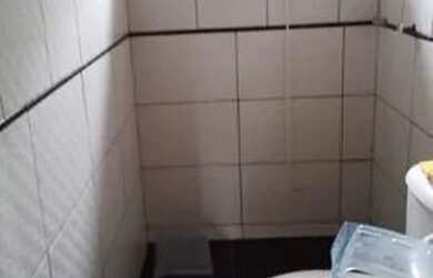 Imagem: A casa possui 2 Dormitórios, 1 Banheiro e está localizado