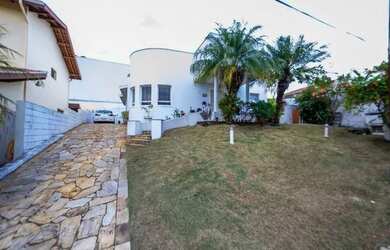 Imagem: A casa em condomínio possui 3 Dormitórios, 4 Banheiros, 4