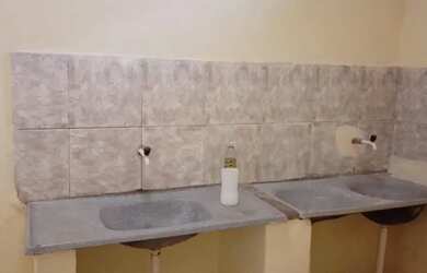 Imagem 5: Casa na Parangaba 600,00. Área de serviço, 1 Banheiroe1 Dormitório