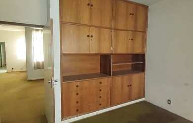 Imagem: O apartamento possui 4 Dormitórios, 3 Banheiros, 1 Vaga na