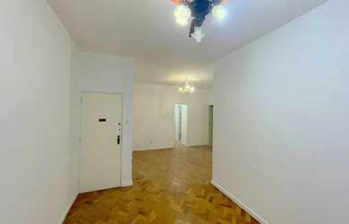 Imagem: O apartamento possui 4 Dormitórios, 2 Banheiros, 111m² de