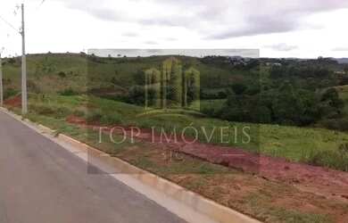 Imagem: O terreno possui 72600m² de Área e está localizado em Santa