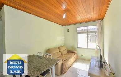 Imagem: O apartamento possui 2 Dormitórios, 1 Banheiro, 1 Vaga na garagem