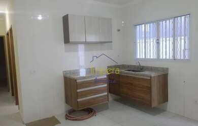 Imagem: A casa possui 2 Dormitórios, 2 Banheiros, 3 Vagas na garagem