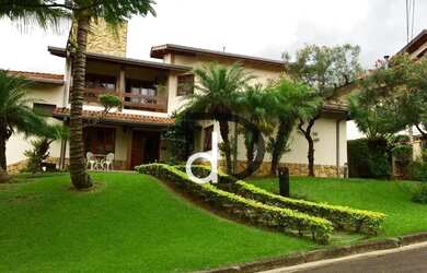 Imagem: A casa em condomínio possui 4 Dormitórios, 5 Banheiros, 5