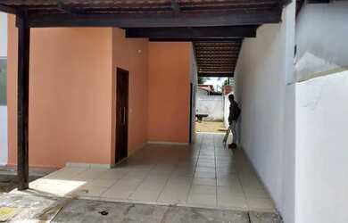 Imagem: A casa possui 2 Dormitórios, 2 Banheiros, 80m² de Área e