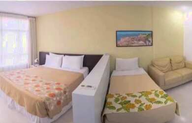 Imagem: O apartamento possui 1 Dormitório, 1 Banheiro, 1 Vaga na garagem