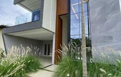 Imagem: A casa em condomínio possui 5 Dormitórios, 5 Banheiros, 2