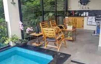 Imagem 13: CASA DE ESQUINA EM CONDOMÍNIO ALTO PADRÃO