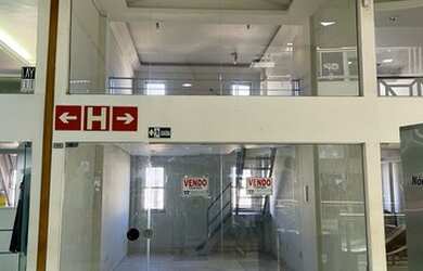 Imagem: O depósito à venda possui e está localizado em Centro, Barbacena