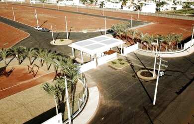 Imagem: O terreno possui 300m² de Área e está localizado em Nova