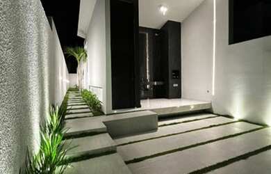 Imagem: A casa possui 3 Dormitórios, 3 Banheiros, 2 Vagas na garagem