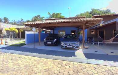 Imagem: A casa em condomínio possui 3 Dormitórios, 1 Banheiro, 3 Vagas